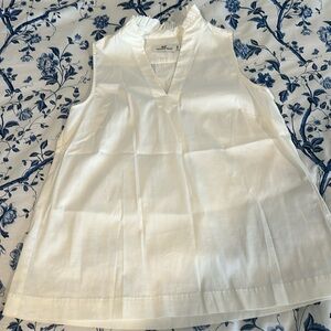 White Vineyard Vines tank with ruffle neck
